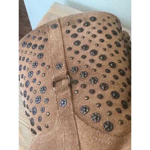 Ugg Studded Metal Sheepskin Mid Calf Eliott Boots Suede Brown Women's Size 9 - Picture 8 of 9